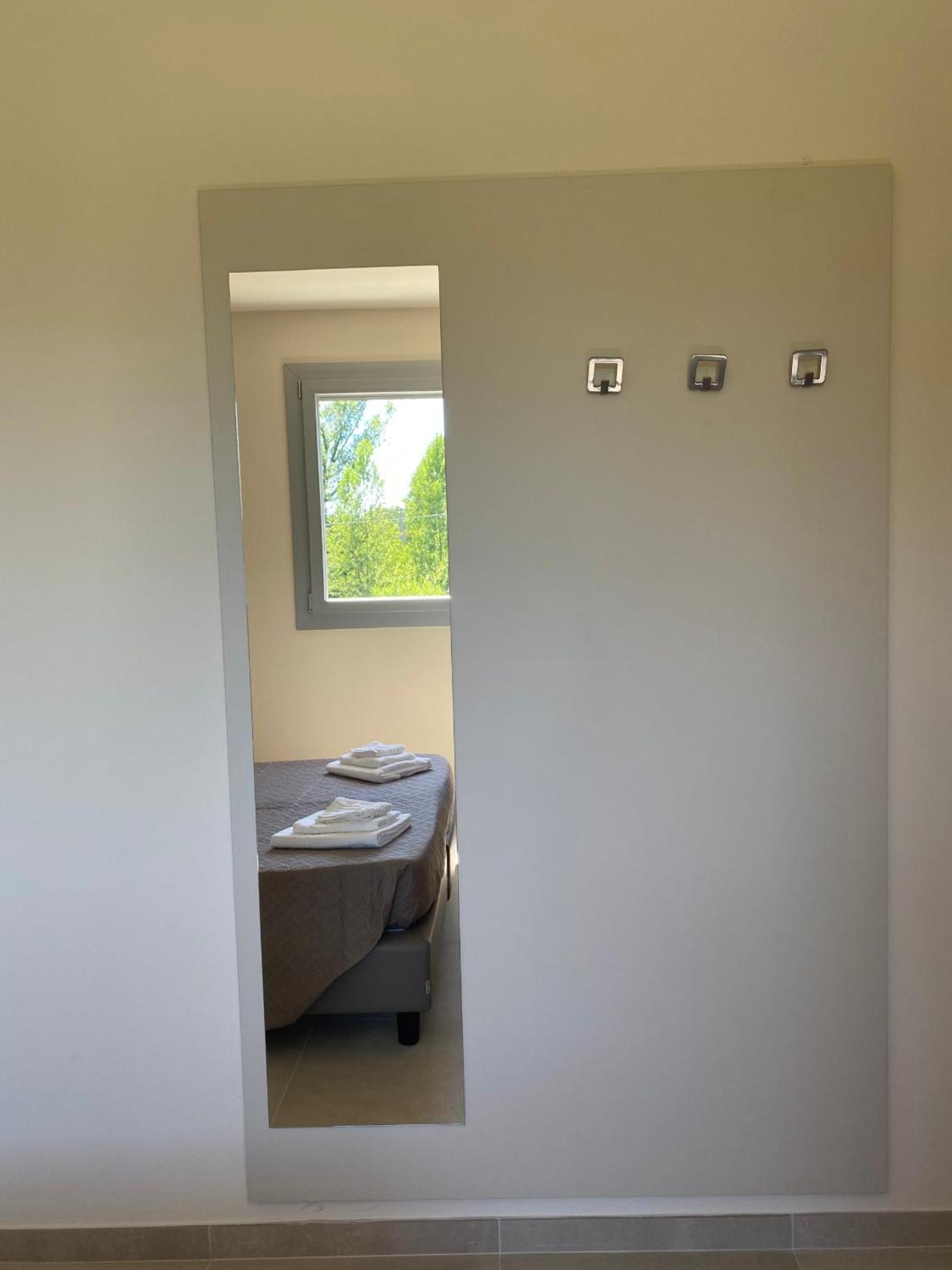 Residence Montefeltro La Torraccia ภายนอก รูปภาพ